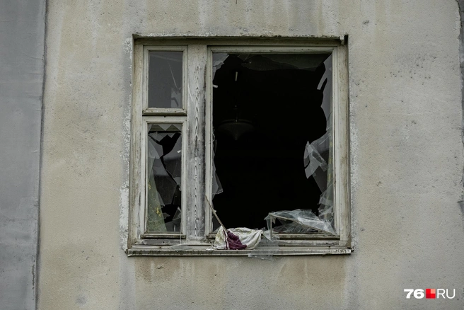 Окна в многоэтажках выбило от ударной волны | Источник: Александр Куренной / 76.RU