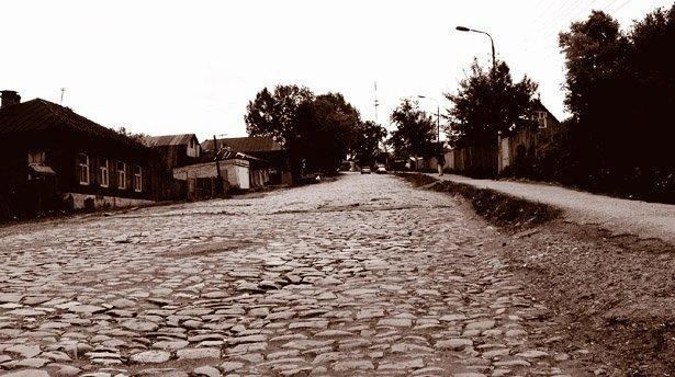 Улицы покрывали булыжником, чтобы по ним можно было проехать в любую погоду | Источник: История Уфы и Башкортостана | Ваши фотографии / vk.com