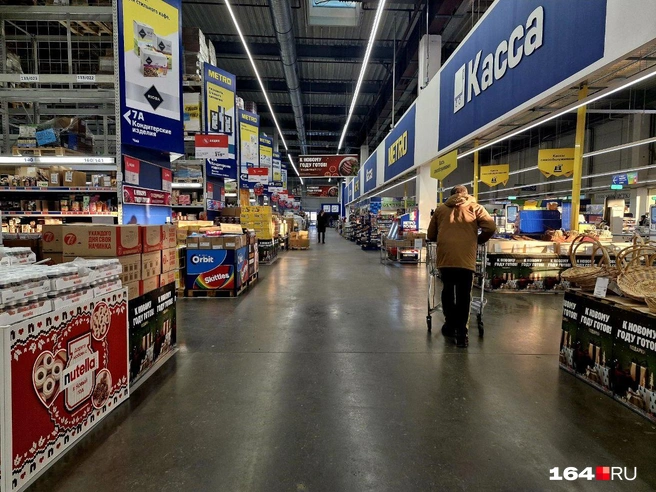 В современном веке необязательно самому ходить за покупками | Источник: Виктория Федорова / 164.RU