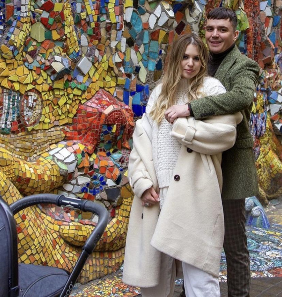 Саша Артемова и Евгений Кузин официально развелись спустя три года после расставания