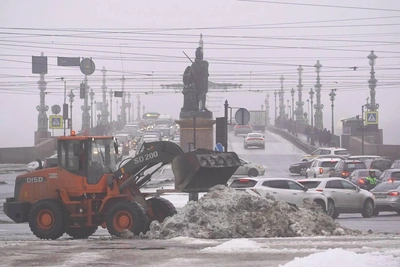 Петербург в тумане и слякоти на границе зимы