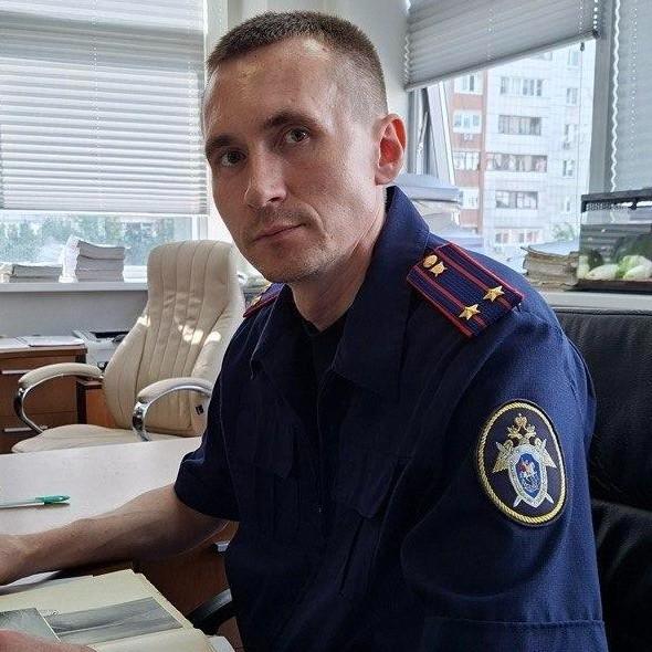 <p>Иван Иванов</p>