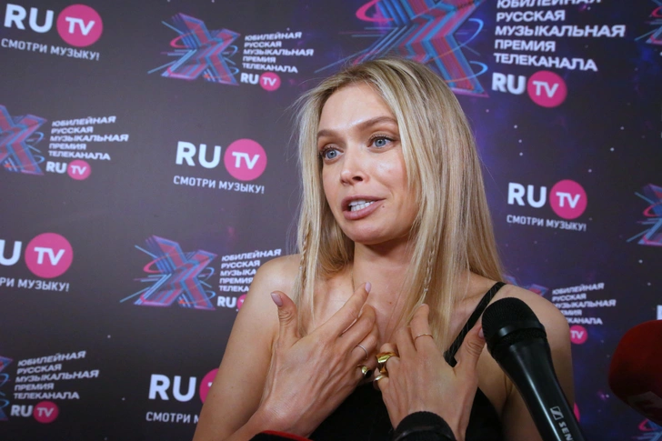 Вера Брежнева | www.starhit.ru