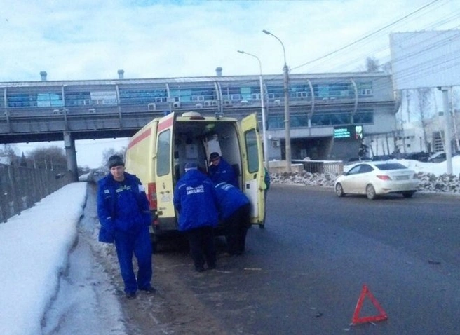 Возле автовокзала в Рязани произошло ДТП с участием иномарки и скорой | ya62.ru