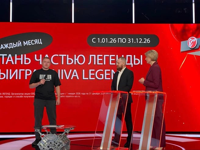 На сегодняшний день АЗС «Роза мира» имеет 16 заправочных станций и обладает собственной нефтебазой, куда нефтепродукты поступают напрямую от завода-изготовителя | Источник: сеть АЗС «Роза Мира»