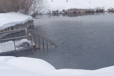 Голубое озеро зимой: ныряния в башкирские Мальдивы