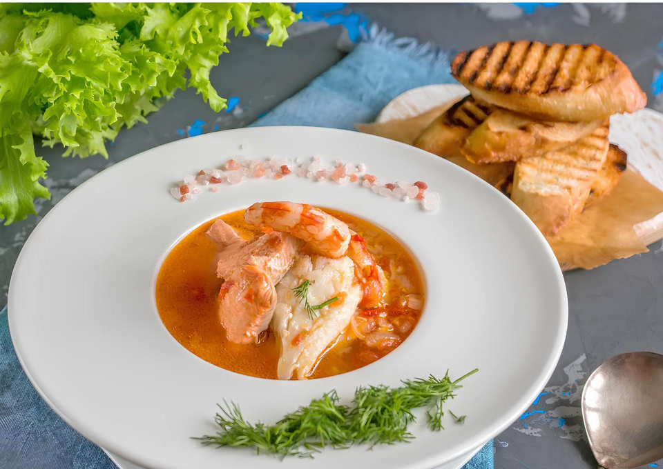 Ужин французских рыбаков: как приготовить суп буйабес
