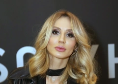 Дочь Светланы Лободы: «Иногда говорю маме: «Отмени концерты, уложи меня хотя бы раз спать»