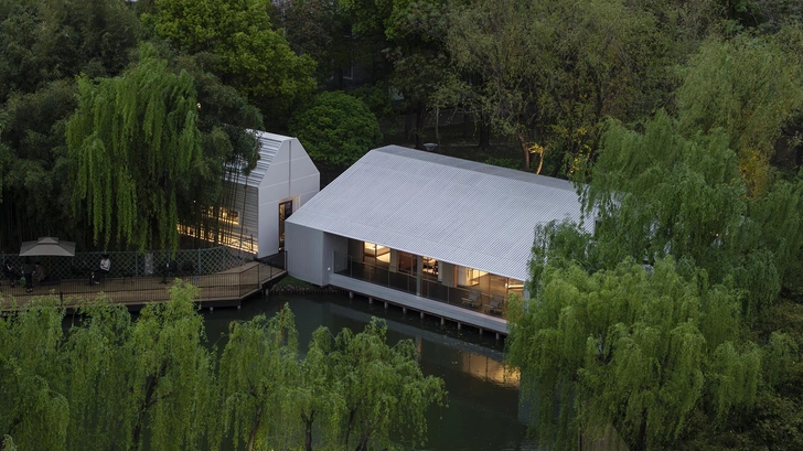 Китайская философия и органическая архитектура: павильон Lake House в Китае | Источник: Лю Говэй