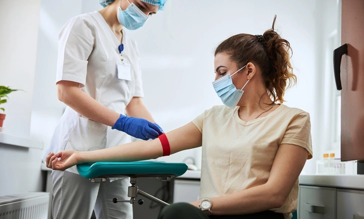 3 анализа крови, которые должен сдавать каждый после 40 | doctorpiter.ru