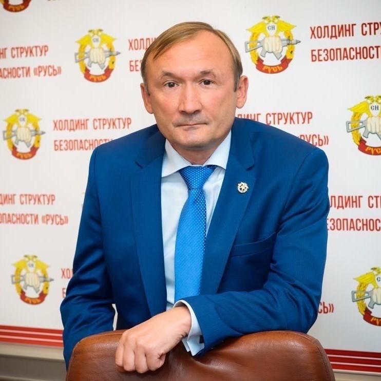 <p>Роман Насонов</p>