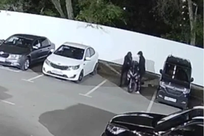 Дерзкий угон скутера в Волгограде сняли на видео