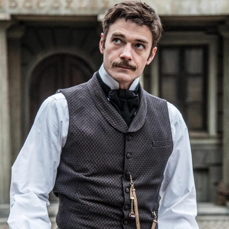 «Дядюшка Ау — звезда TikTok»: Максим Матвеев выложил неудачные селфи, чтобы охладить пыл сохнущих по нему зарубежных фанаток