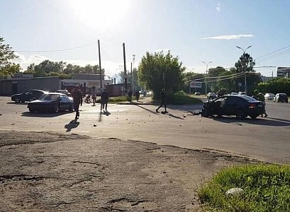 В ДТП на Старообрядческом проезде пострадали две женщины | ya62.ru