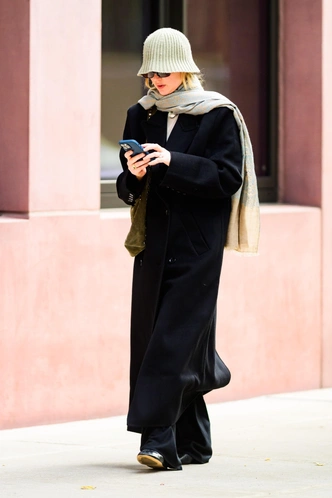 Минимализм, в который влюблены все: как Дженнифер Лоуренс стала новой королевой стритстайла Минимализм, в который влюблены все: как Дженнифер Лоуренс стала новой королевой стритстайла