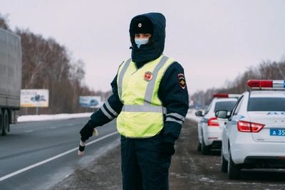 Экс-инспектор ГИБДД в Кузбассе приговорен к колонии за взятки