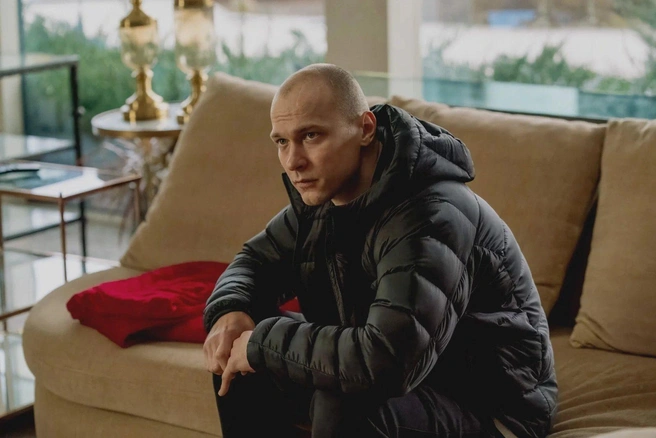Источник: кадр из фильма «Анора» (18+), реж. Шон Бэйкер (FilmNation Entertainment, 2024)