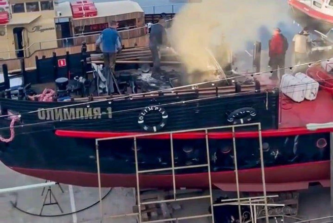 Пожар произошел на теплоходе в морпорту Анапы | Источник: pva_chp / T.me