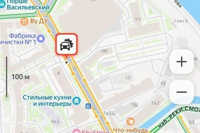 Авария с автобусами затруднила движение на Васильевском
