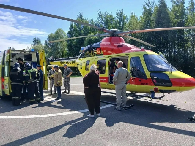 Санавиация доставит пострадавшего при атаке в Шатуре мальчика в федеральный медицинский центр имени Рошаля | Источник: Андрей Воробьёв, губернатор Московской области / max.ru