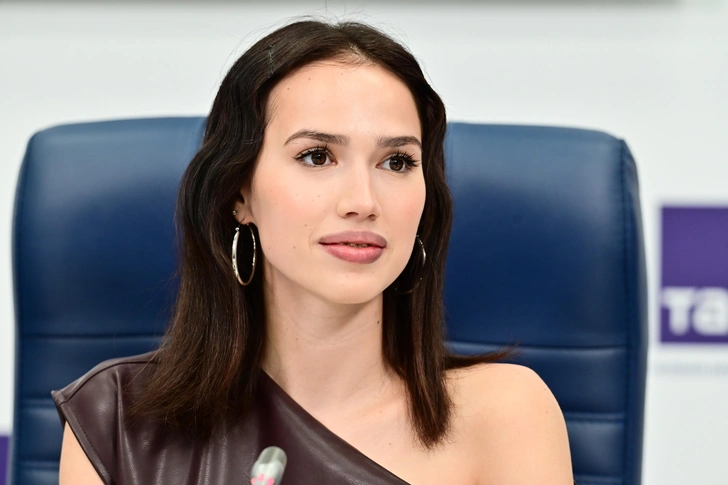 Алина Загитова | www.starhit.ru