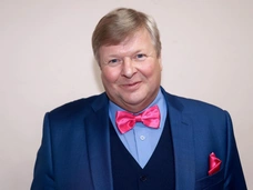 Целовался с женой Бандурина, потерял дуэт и рассорился с Дубовицкой. Куплетист Михаил Вашуков