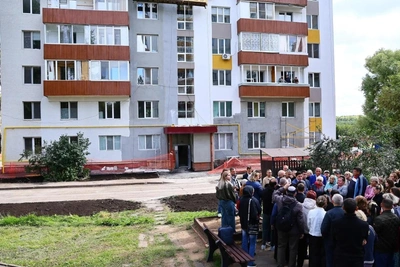 В Нижнекамск вернулись жильцы дома, пострадавшего от атаки БПЛА