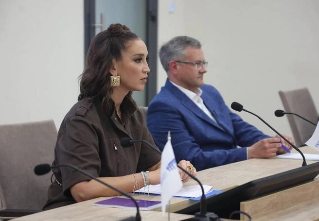 «Не надо вот это вот… „выключи мозг, включи Бузову“». Звезда одобрила агроблогинг | Источник: Анастасия Барашкова