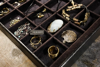 Фальшивые украшения спровоцировали ограбление в Балакове