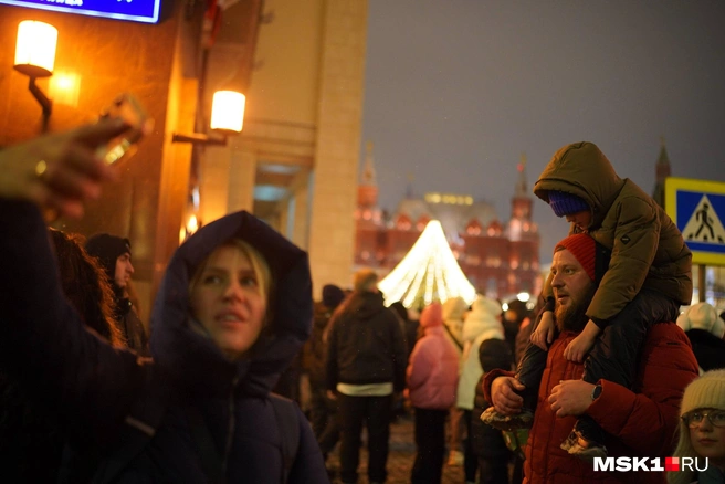 Рассказываем, что творится в центре Москвы в новогоднюю ночь | Источник: Артем Рамазани-Зубов / MSK1.RU