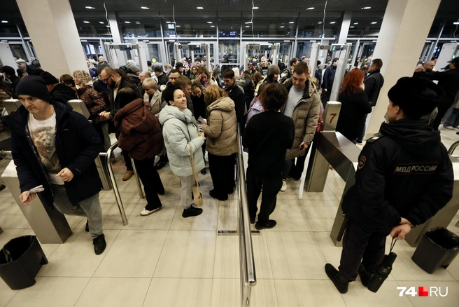 «Ленинград» не был с туром по стране с 2019 года. Послушать легенду собралась полная арена | Источник: Наталья Лапцевич
