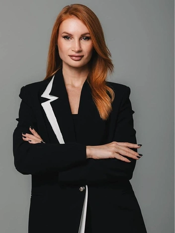 У Анастасии натуральный цвет волос | Источник: Анастасия Гартман 