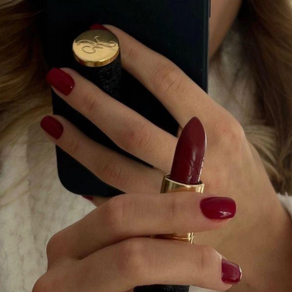 маникюр на новый год 2026, какой маникюр на новый год 2026, цвет маникюра на новый год 2026, какой маникюр делать на новый год 2026 | Источник: Социальные сети