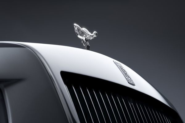 Rolls-Royce Phantom VIII: представлен самый роскошный автомобиль от начала времен