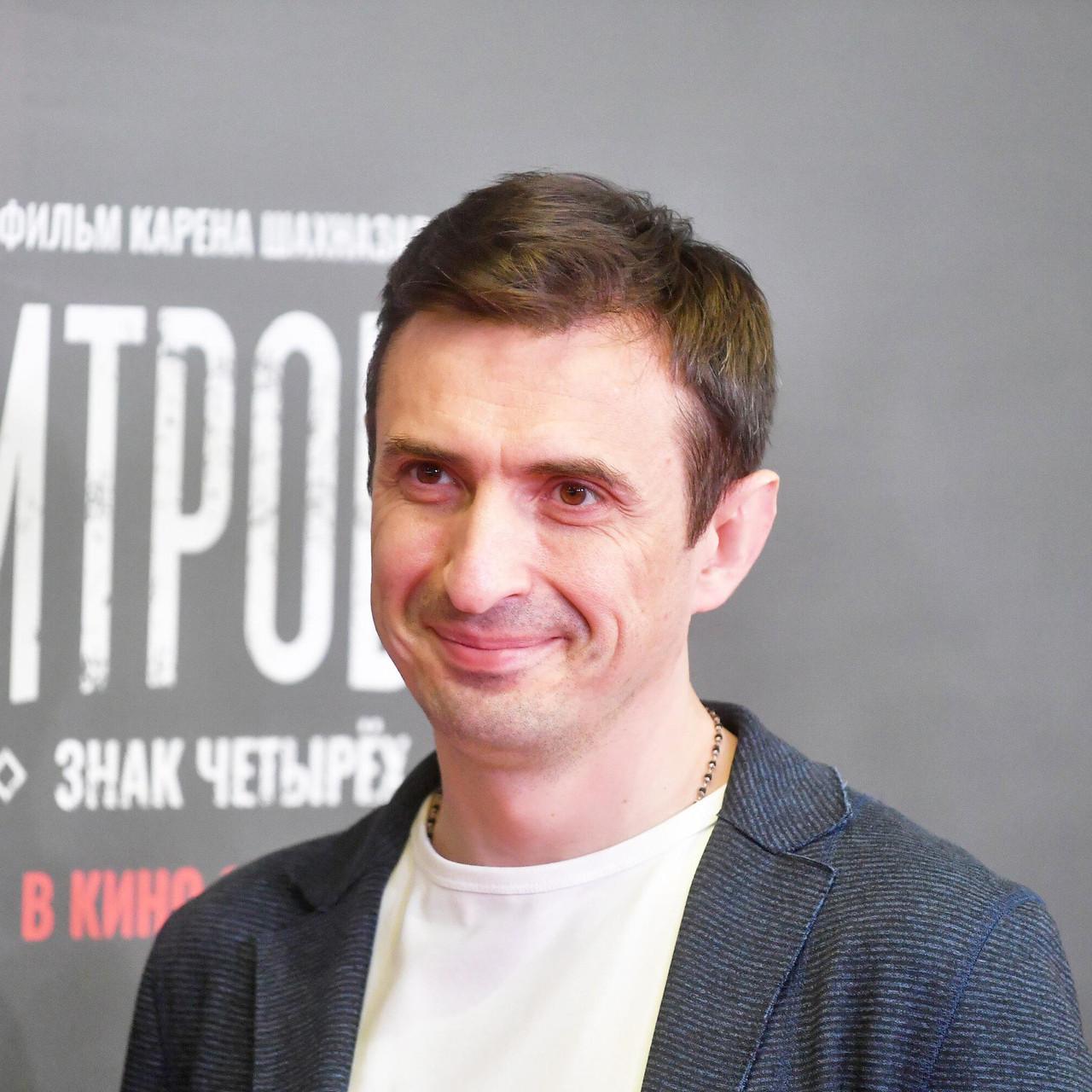 Роман с Асмус, два развода, семья с баскетболисткой. Личная жизнь звезды «Универа» Алексея Гаврилова