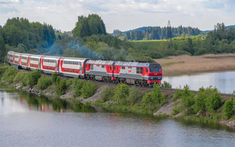 Россияне смогут покупать билеты с пересадкой внутри поезда. Что это за сервис и зачем он нужен?