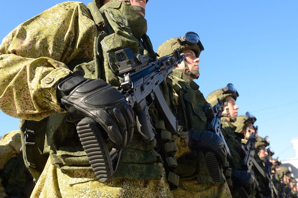 Военная экипировка. Российские военные. Военные на Украине российские войска. Российские солдаты на Украине. События 15 апреля