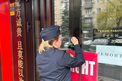 Строительный шпатель вместо инвентаря: столовую опечатали