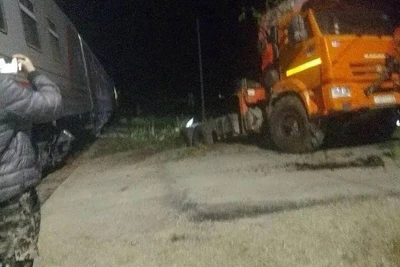 Прокуратура проверяет ДТП с грузовиком и поездом на Сахалине