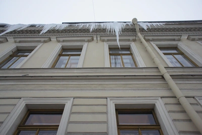 Следствие ищет очевидцев падения наледи на подростка в Туле