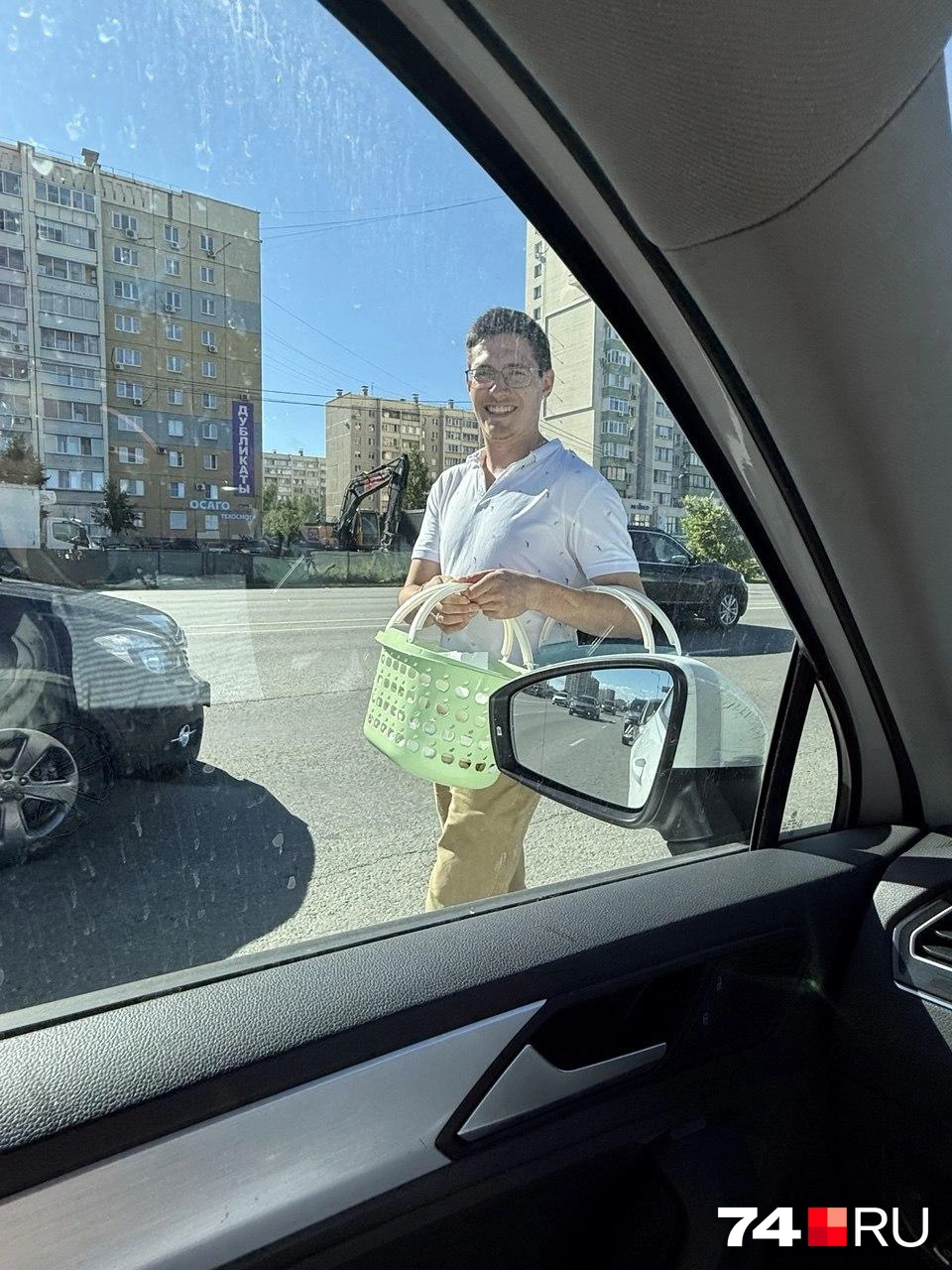 Бензин сейчас разлетается, как горячие пирожки — такой вот каламбур | Источник: читатель 74.RU