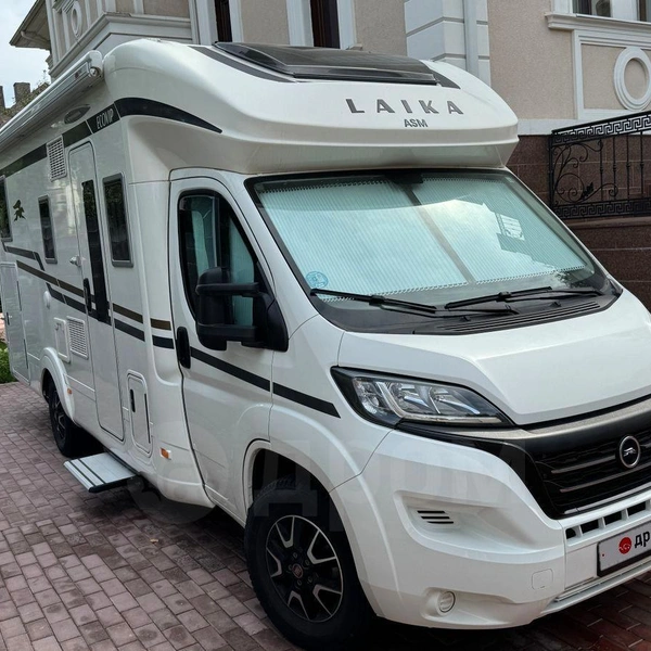 Это полноценный автодом для длительных путешествий, в котором «есть где развернуться» | Источник: Drom.ru