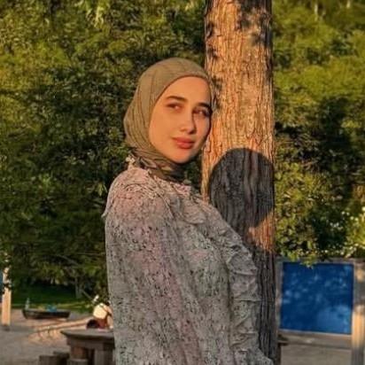 Блогер Линда Ибрагимова показала, как рыдала в авто, узнав о свадьбе мужа с другой: «Не спросили, хочу ли я такую судьбу»