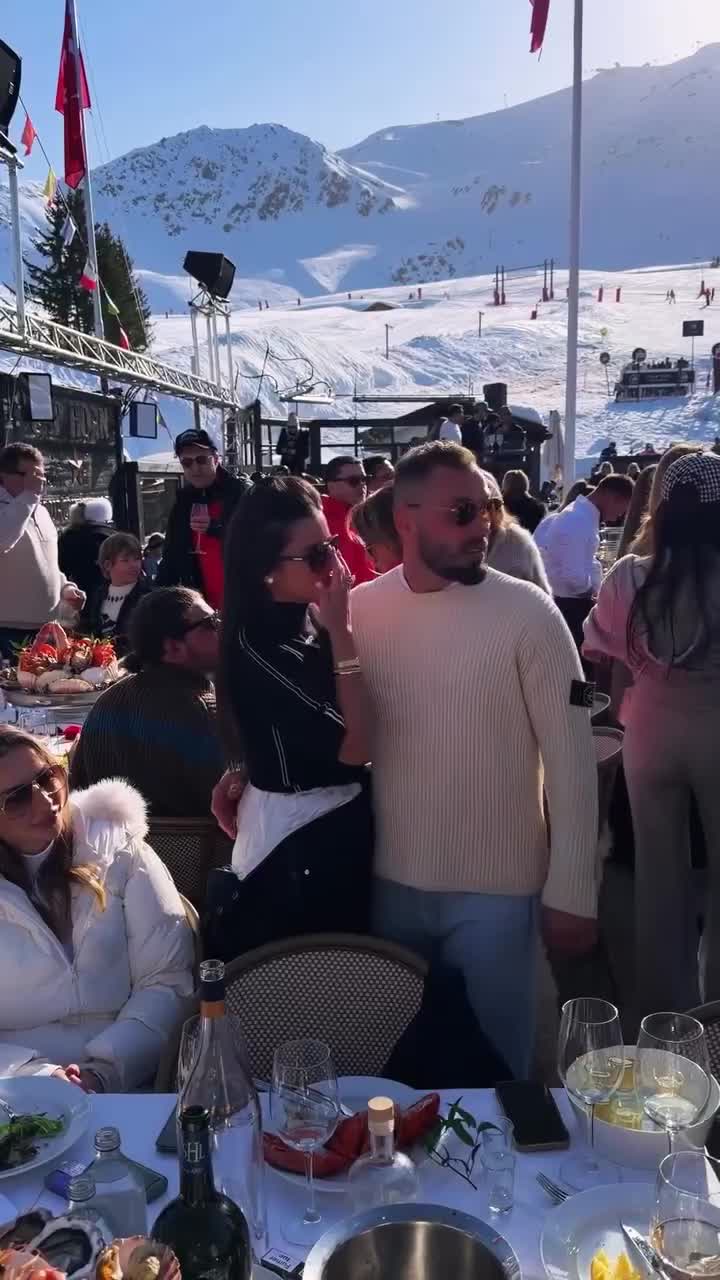 Ксения Бородина с друзьями