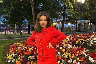 Дочь Началовой в конфликте с экс-пиар-директором из-за болезни Алдонина