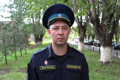 Судебный пристав остановил пьяного водителя во дворе