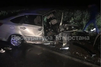 Водитель и ребенок погибли при лобовом столкновении в Татарстане