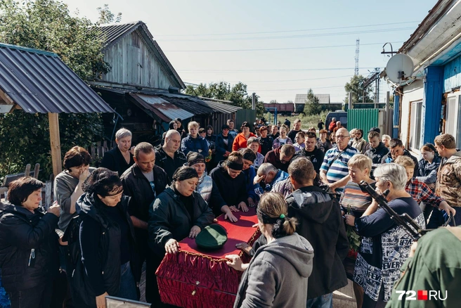 Фото по запросу Ангел мужчина