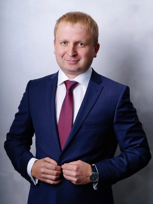 Владимир Бурнин, директор ДельтаЛизинг в Кемерове, отметил, что компания готова помогать предприятиям Кузбасса с проектами любой сложности | Источник: ДельтаЛизинг