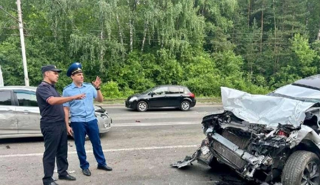 В результате столкновения пострадали семь человек | Источник: nk-tv.com